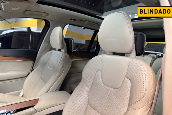 VOLVO XC90 2.0 T8 HYBRID INSCRIPTION AWD GEARTRONIC 2017/2018